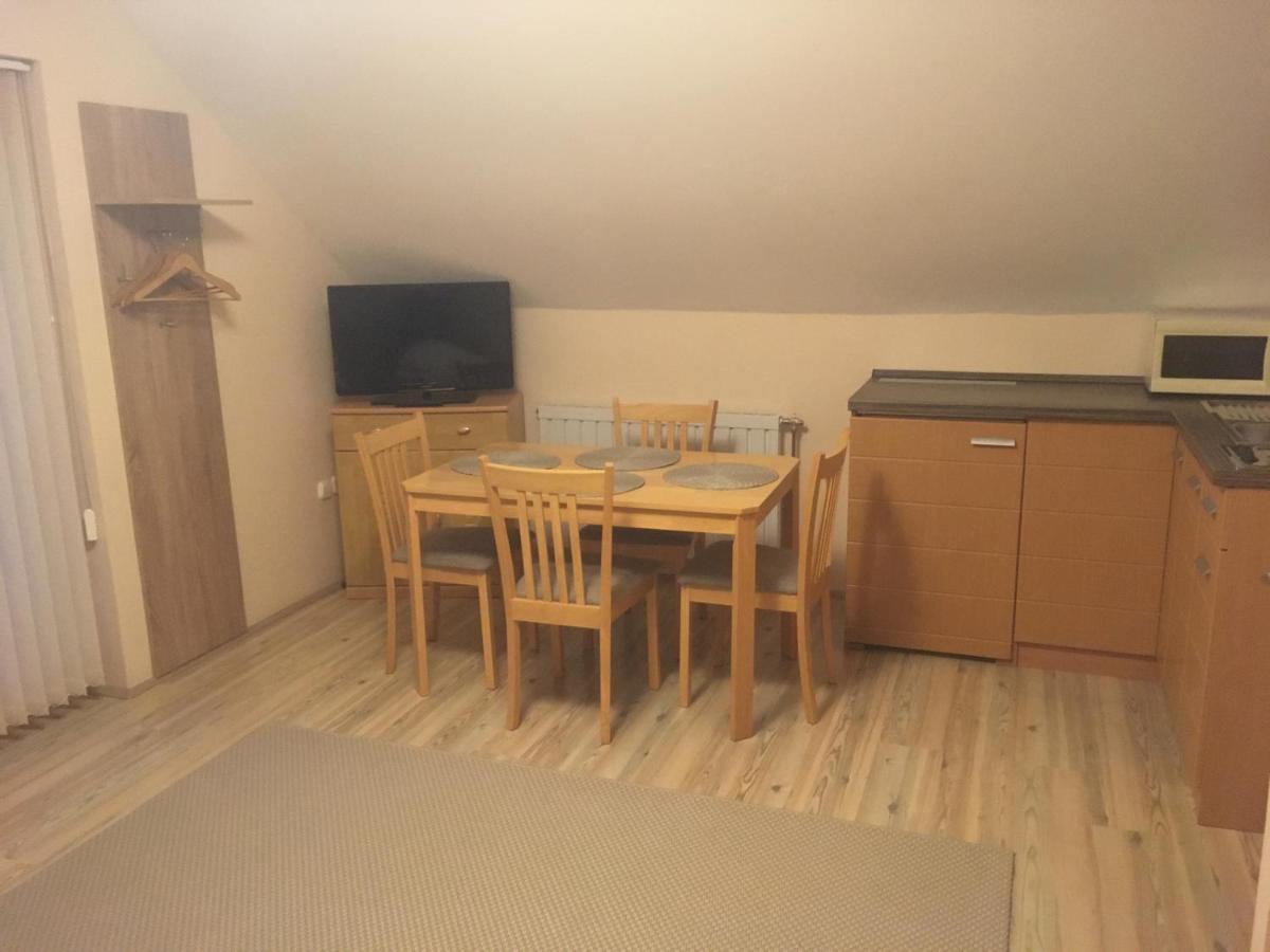 Anonim Apartman Villany Exterior photo